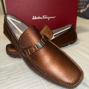 Ferragamo Amer Leather Loafer 10.5 Brown Saddle